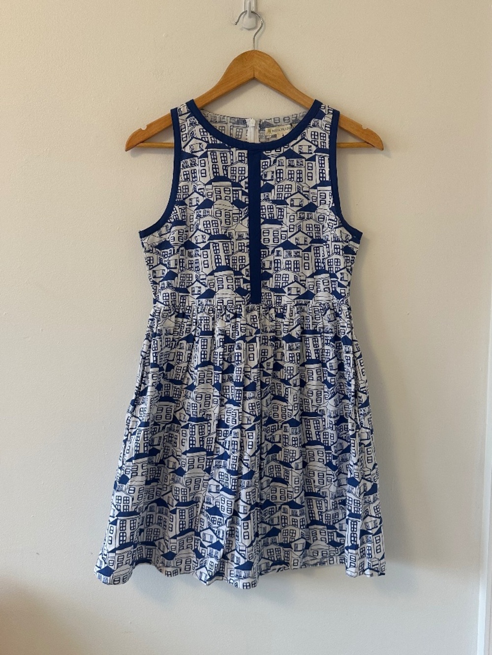 Mata Traders Summerhouses Cotton Dress | Size Medium